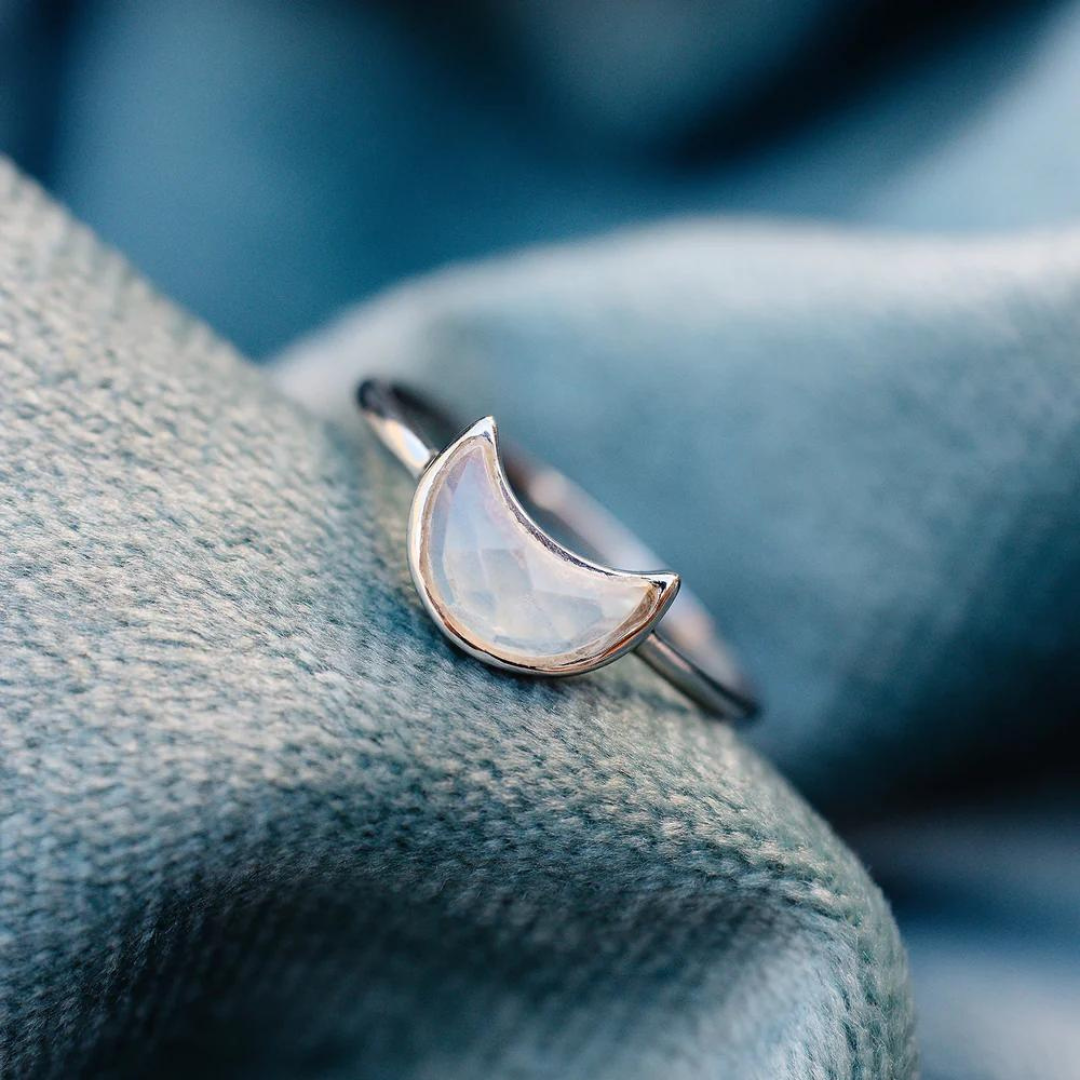 Pura Vida Moonstone Moon Ring - Silver