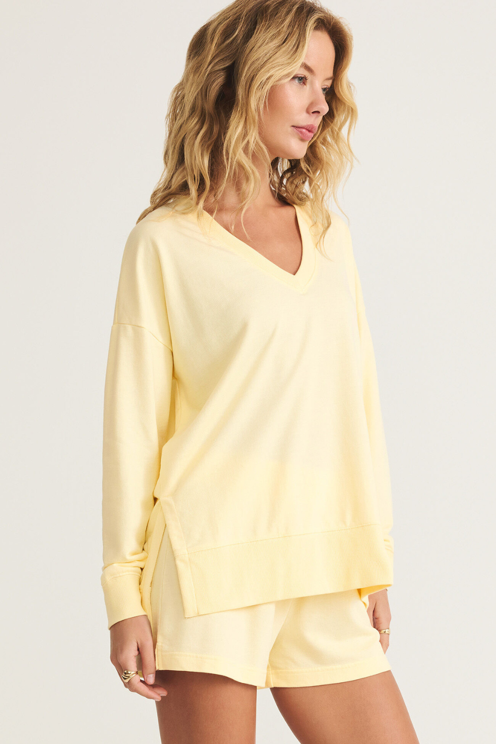 Z Supply Modern V-Neck Weekender - Mellow Yellow