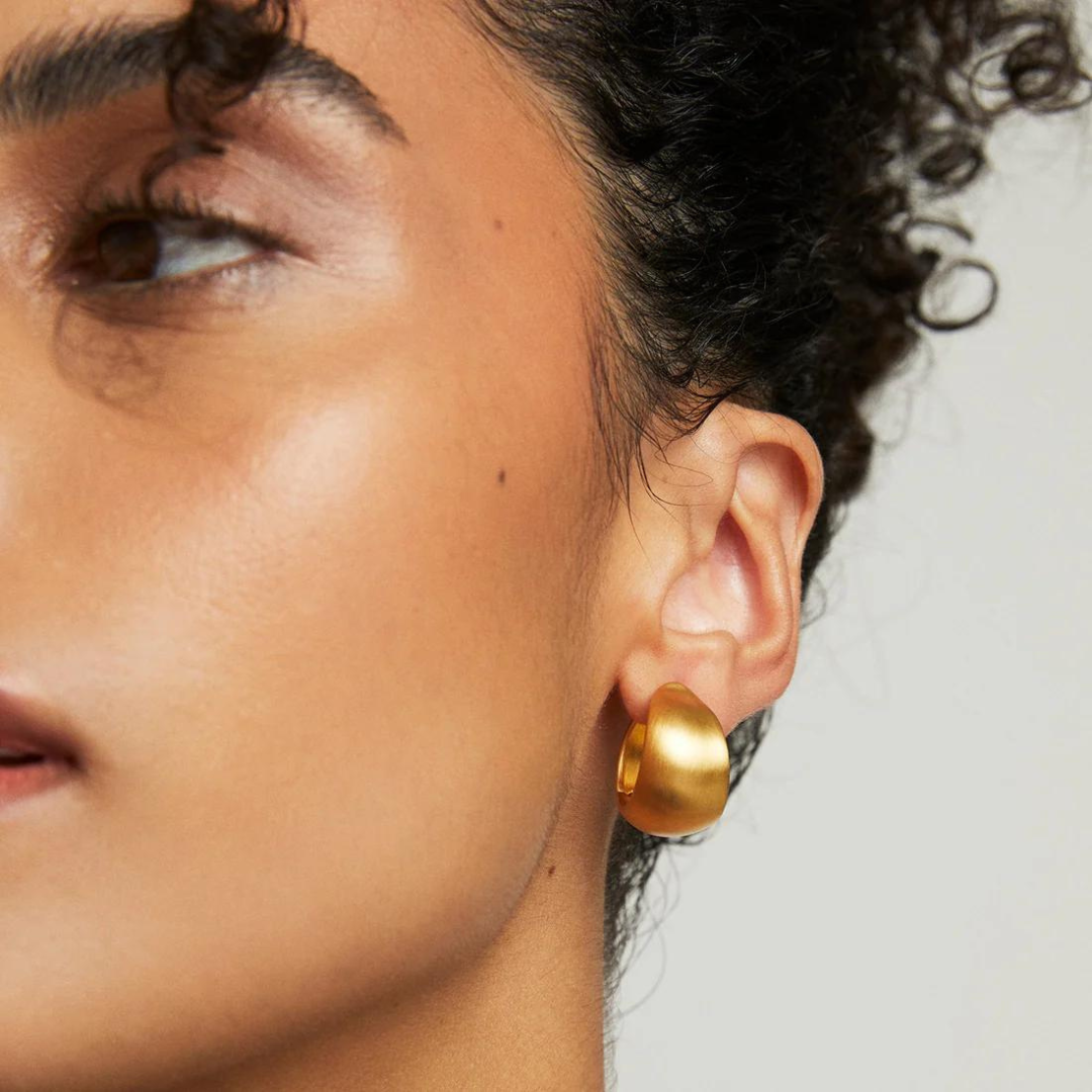 Dean Davidson Flow Huggie Hoop Earrings - Gold