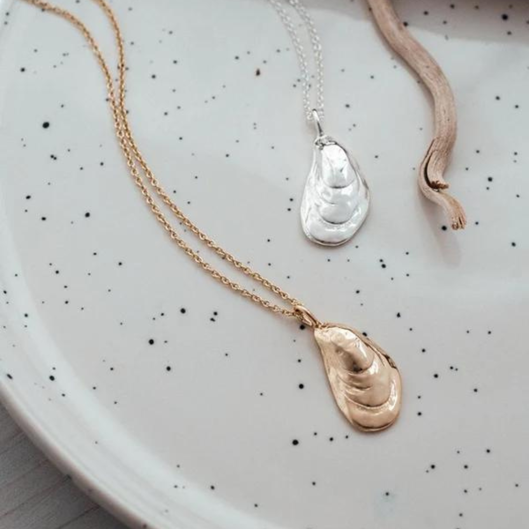Glee Mussel Shell Necklace