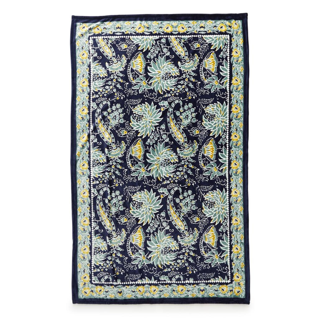 Vera Bradley Plush Throw Blanket - The Cottage