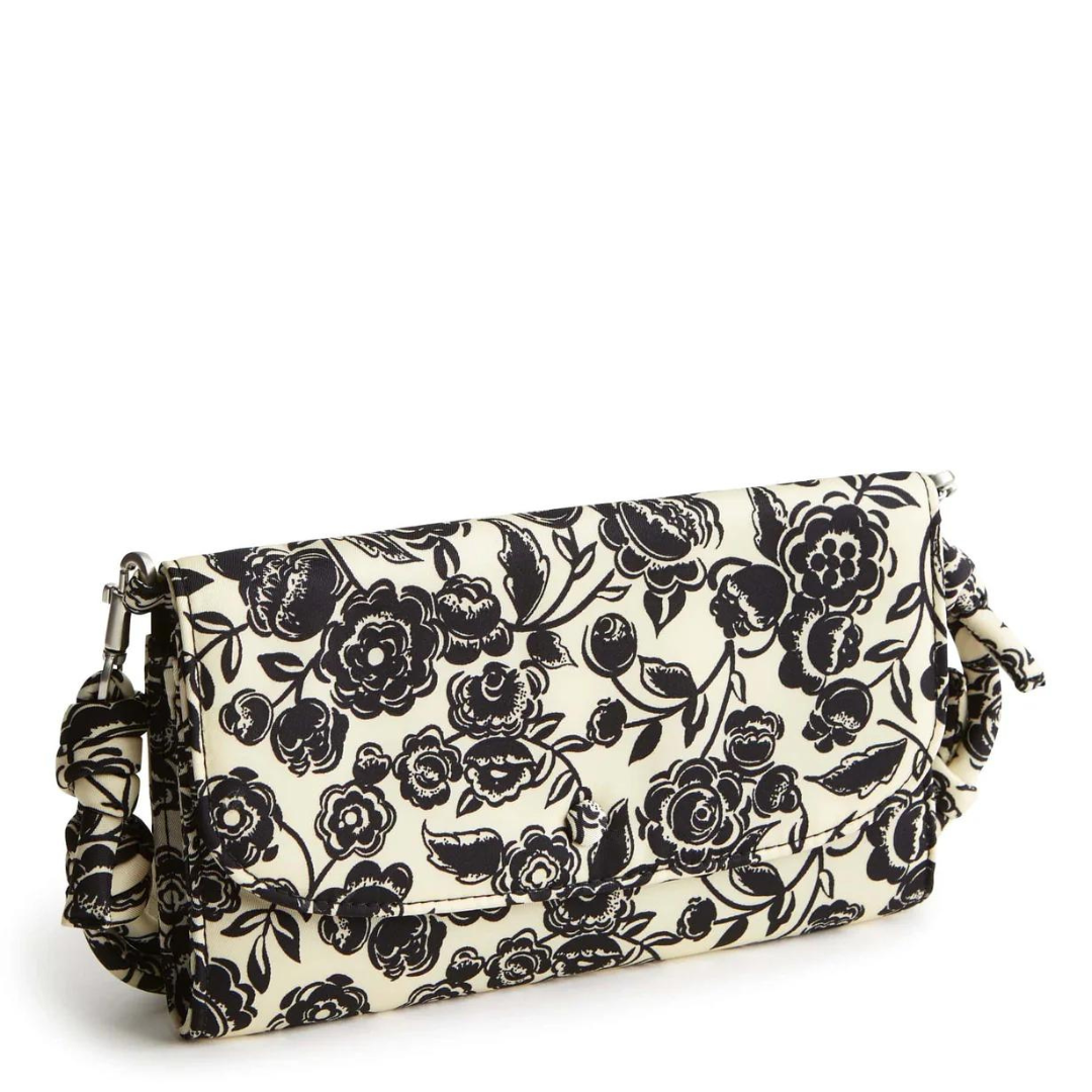 Vera Bradley Wildwood Wallet Crossbody- Bubbly Flowers Black