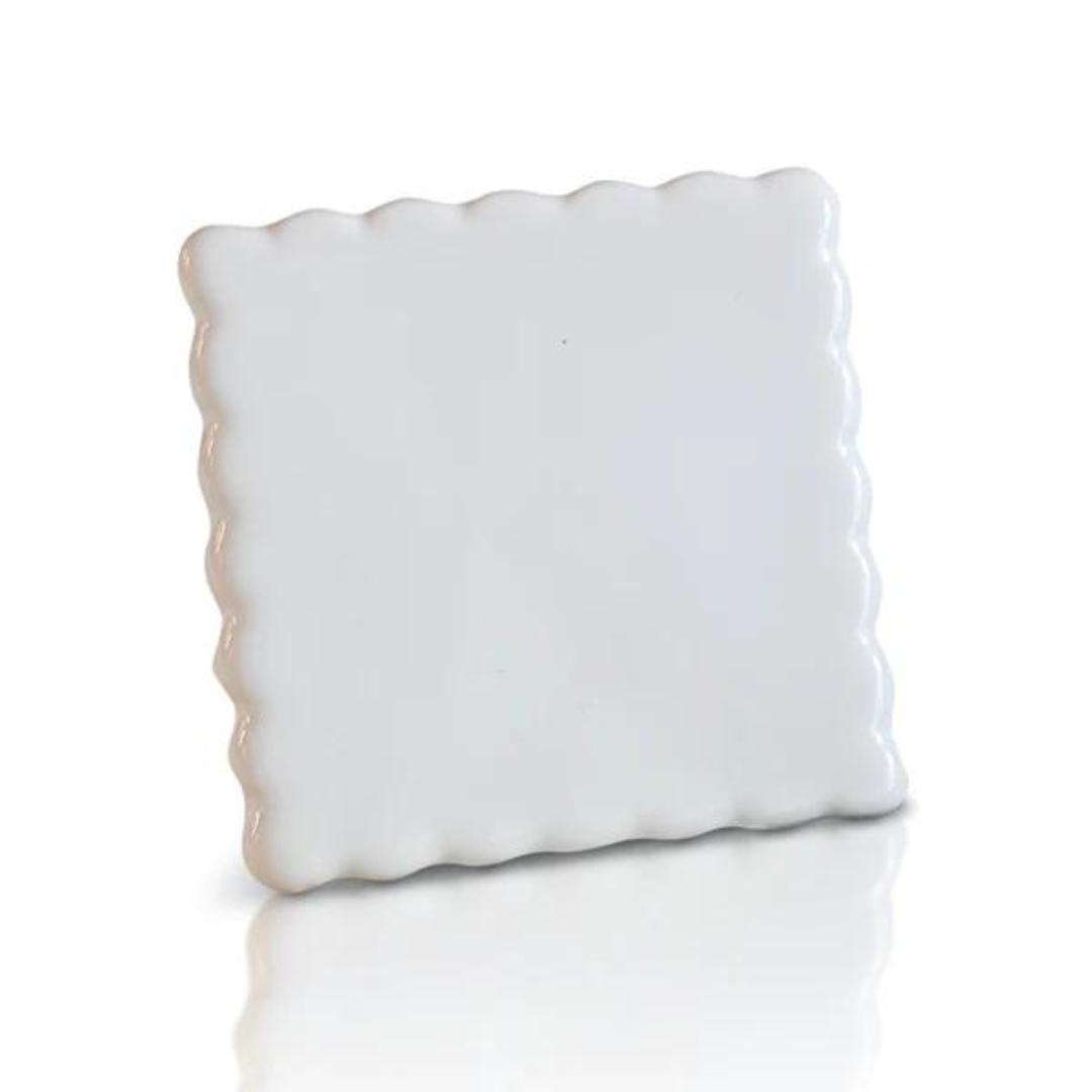 Nora Fleming Simple Scalloped Board Mini
