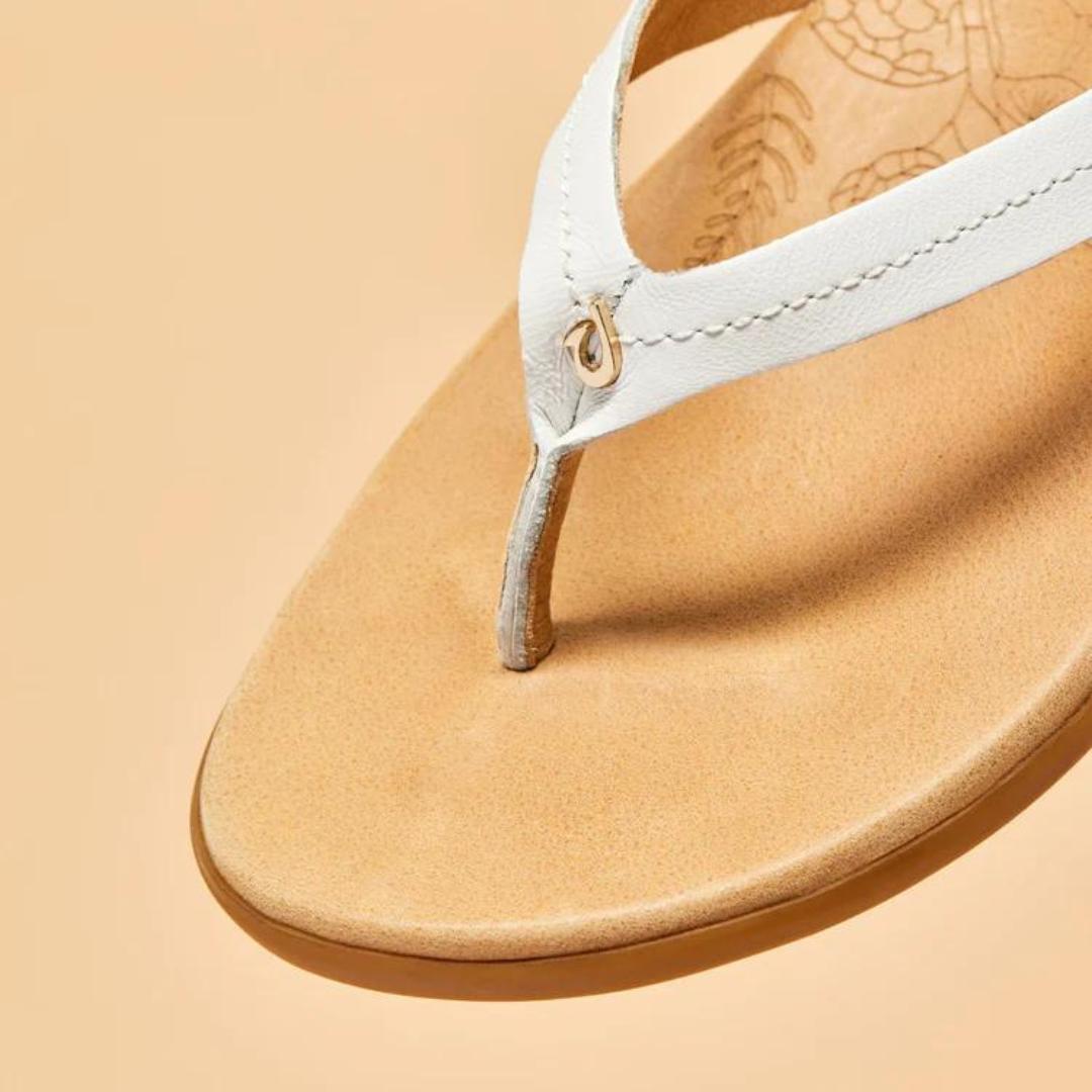 Olukai Honu Flip Flops - Bright White/Golden Sand