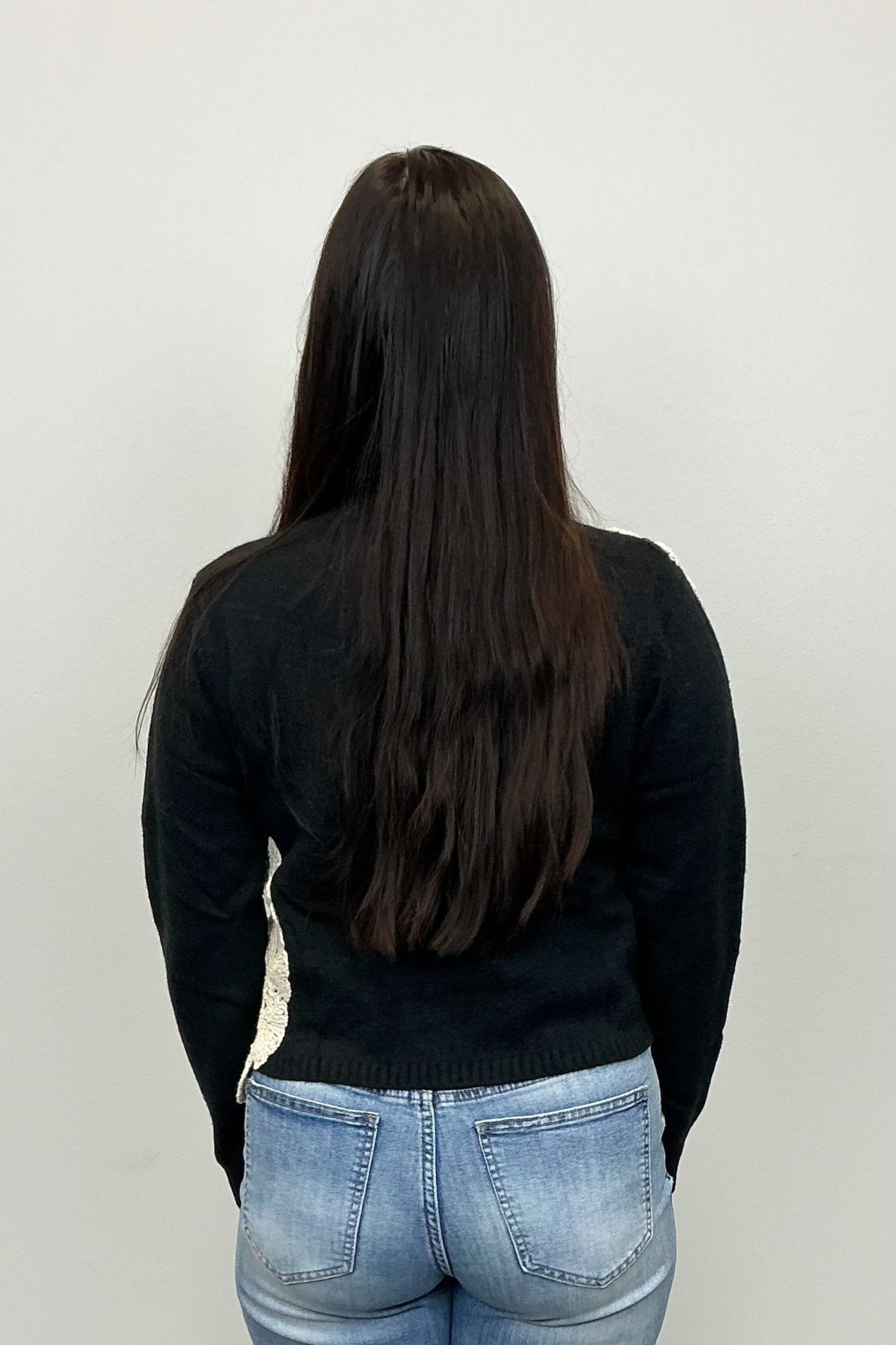 Asymetrical Crochet Cropped Sweater - Black - Very Moda