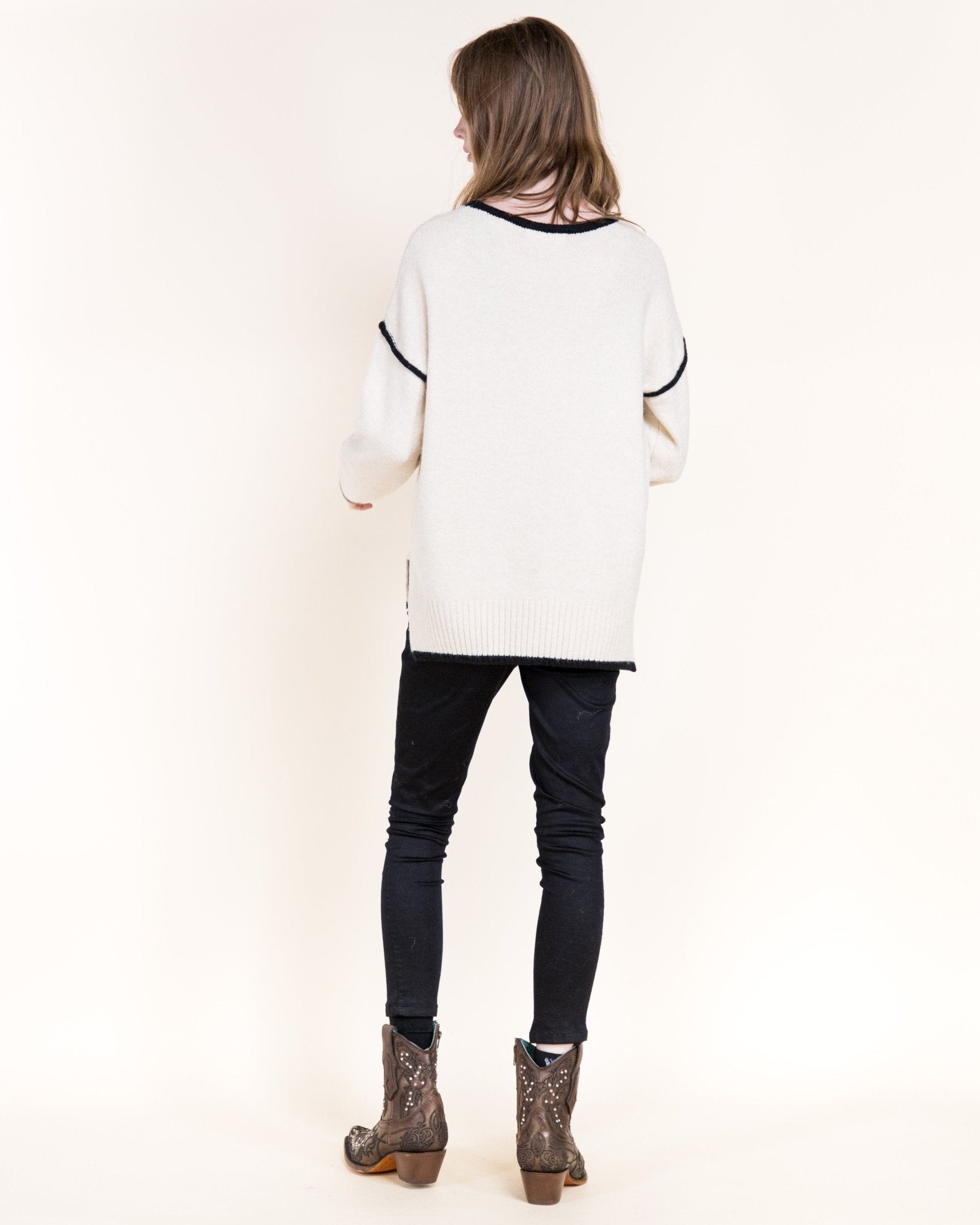 Contrast Hem Weekend Sweater - Beige - Very Moda