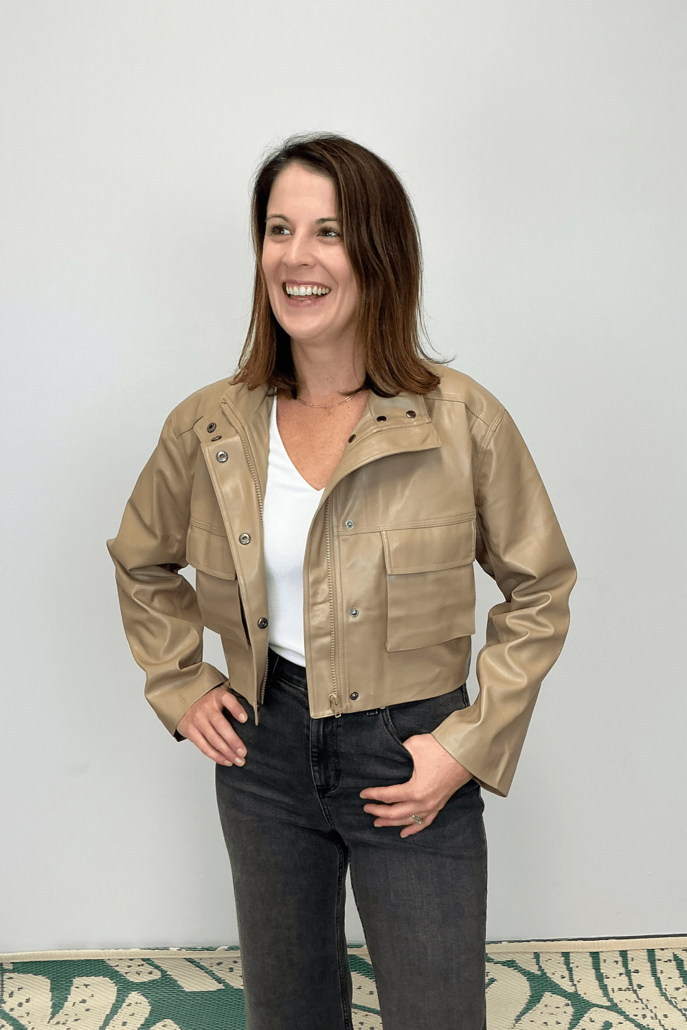 Elan Cropped Leather Jacket - Macchiato - Elan