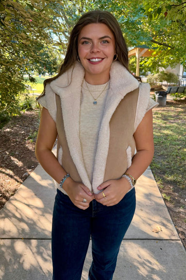 Elan Shearling Vest In Mocha - Elan