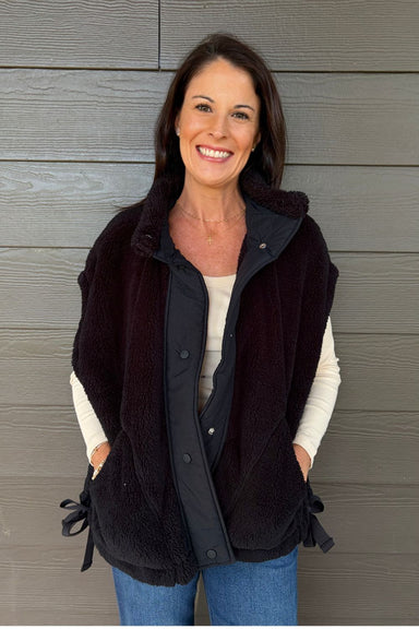 Free People Scout It Out Vest In Black - Free People