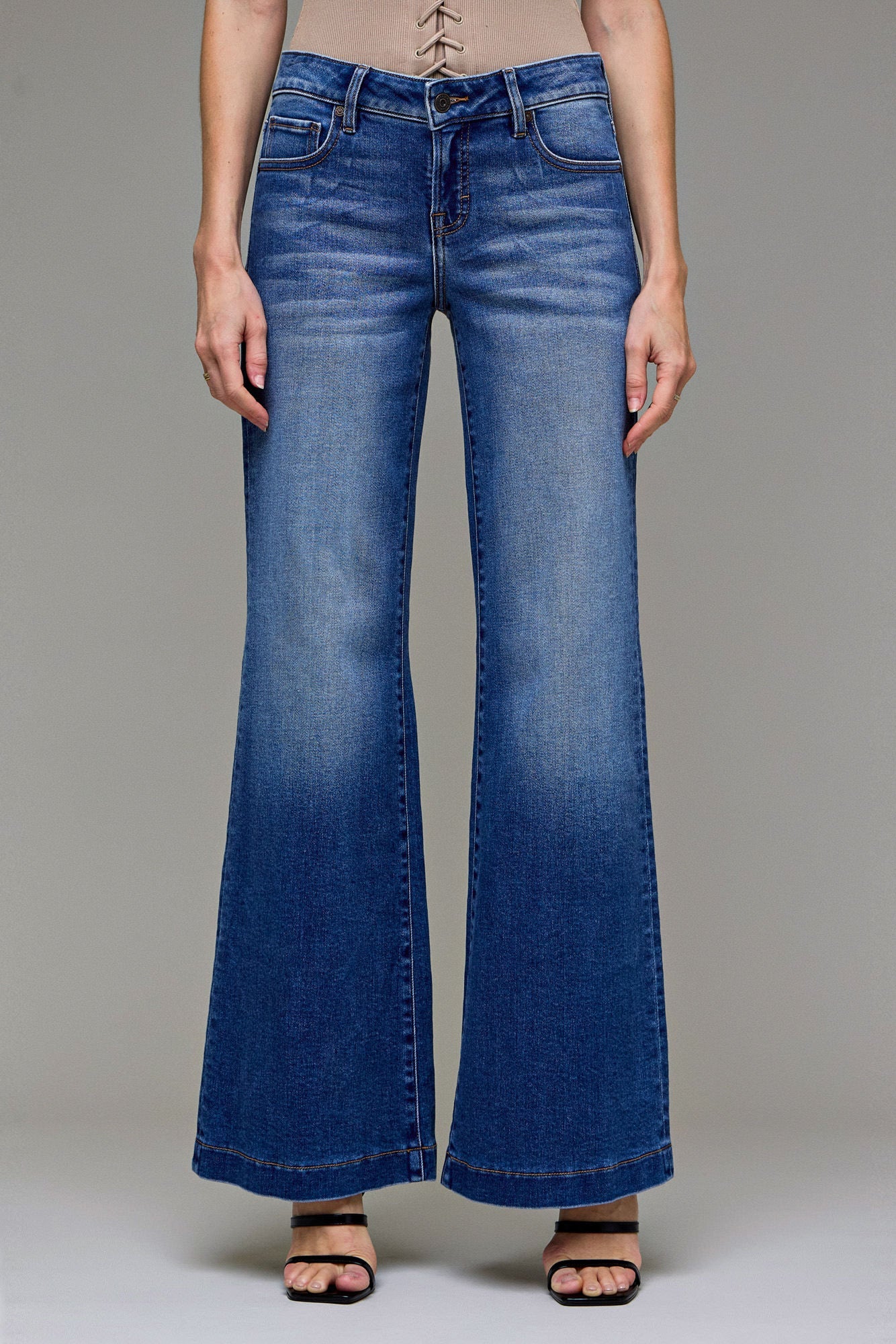 Hidden Low Rise Comfort Flare - Medium Dark - Hidden Jean