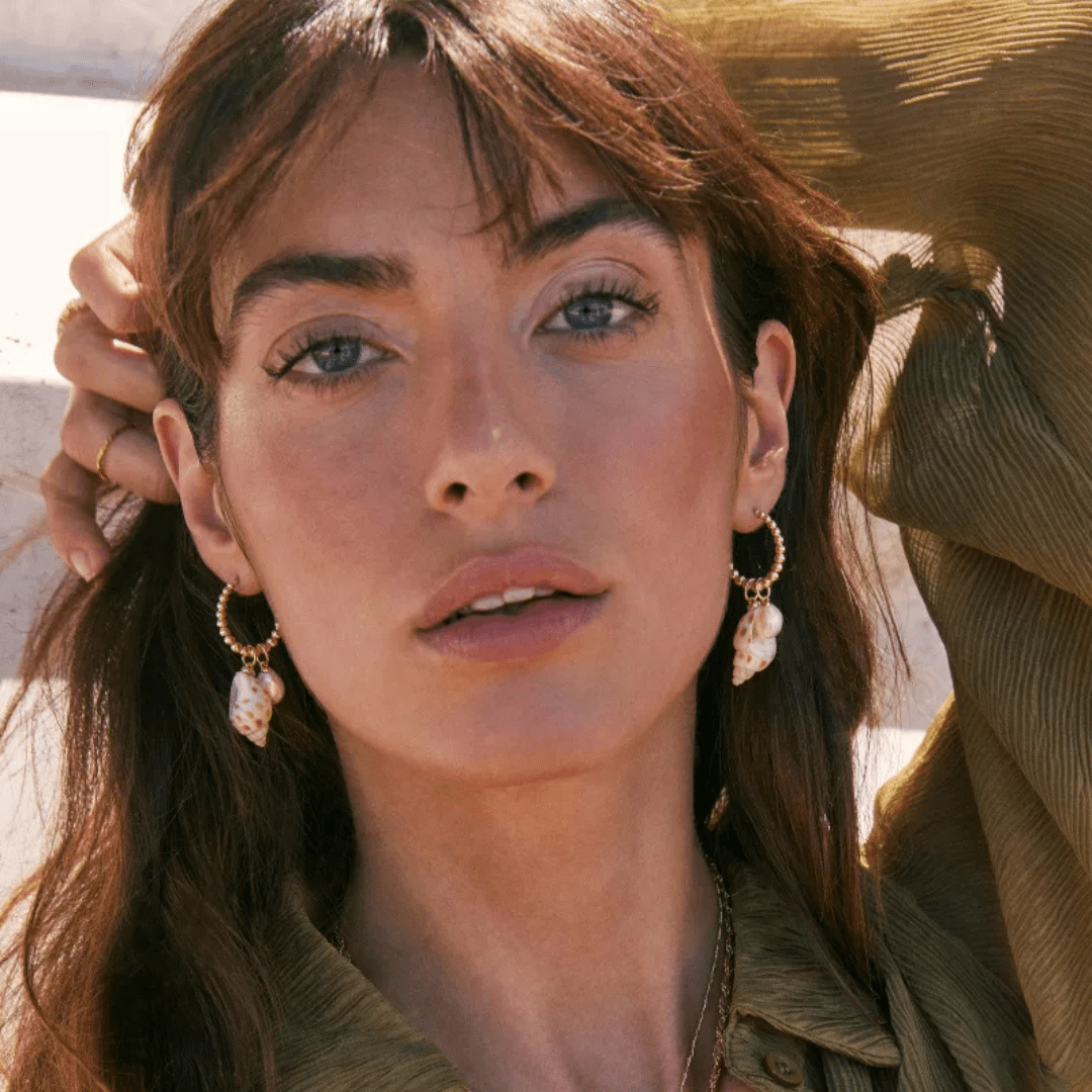 Kendra Scott Oleana Huggie Earrings - Kendra Scott