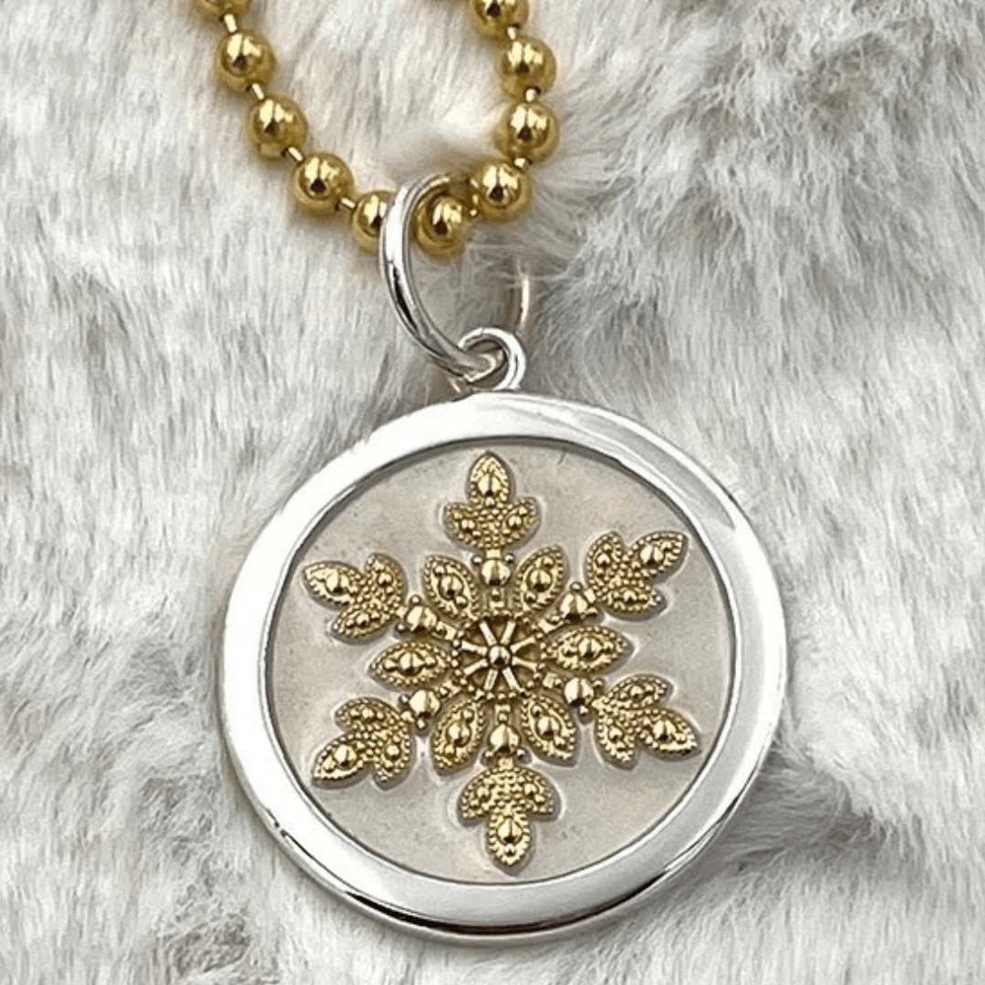 Lola Snowflake Pendant - Gold/Alpine White - Lola