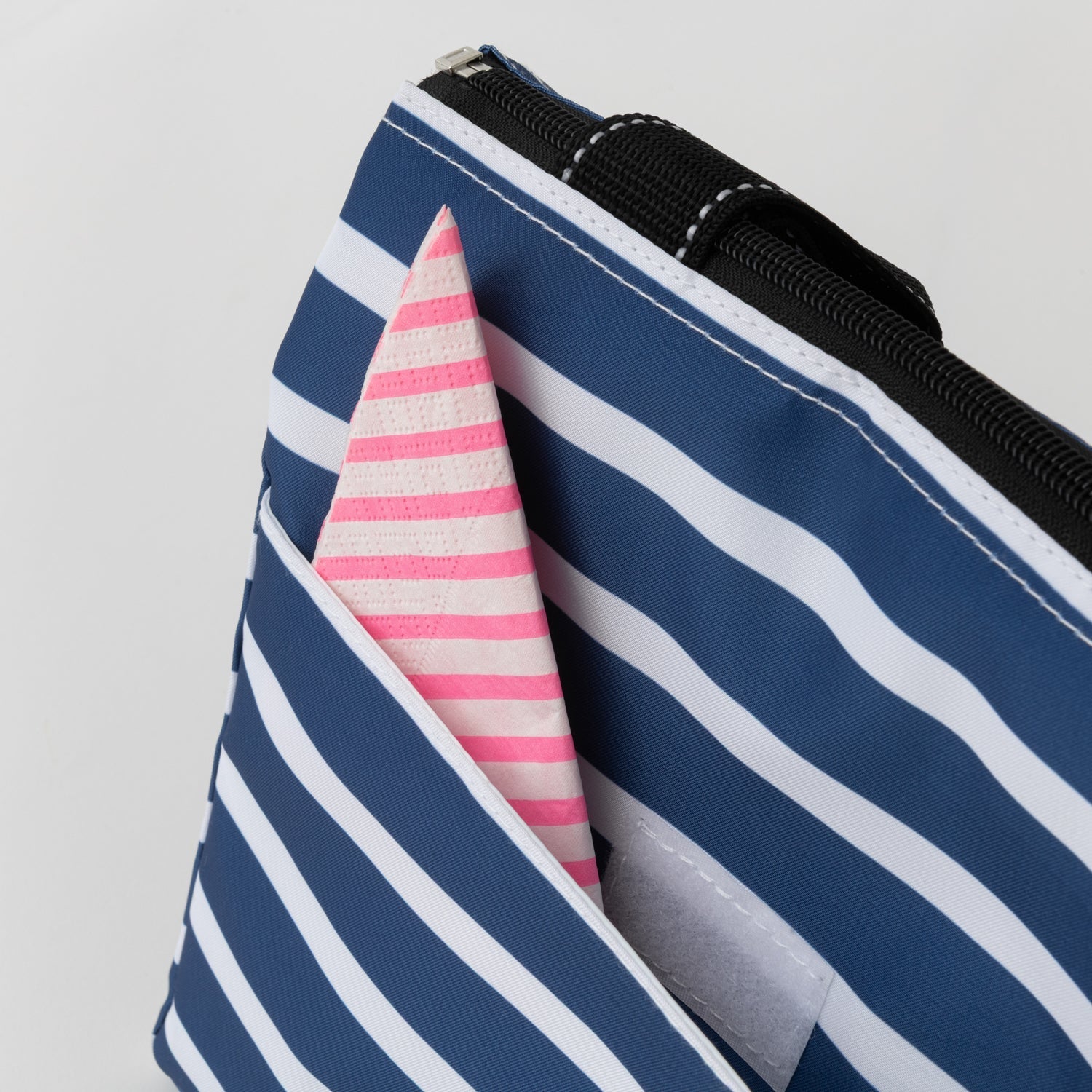 Scout Eloise Lunch Bag- Wrap Battle - Scout by Bungalow