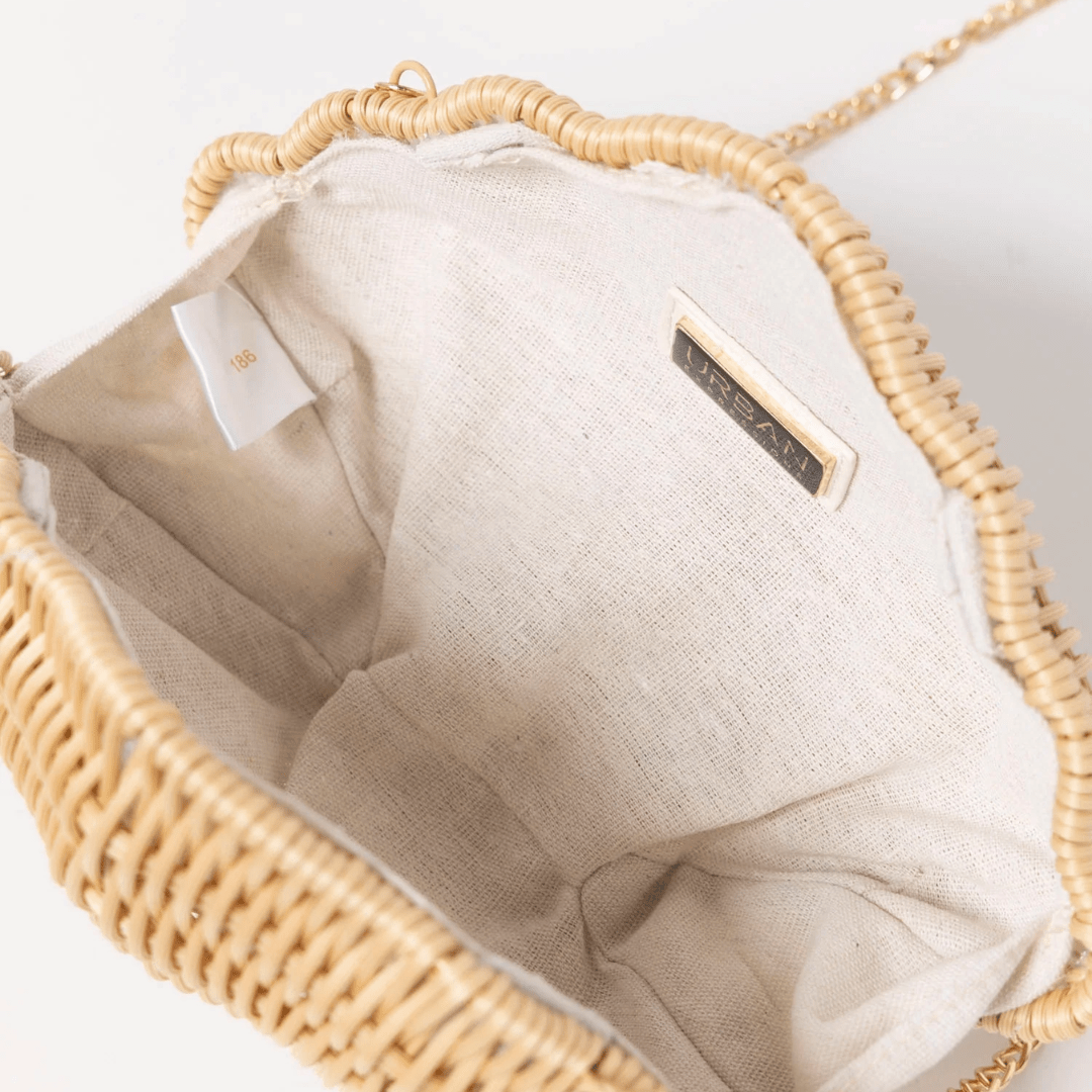 Urban Expressions Aquata Shell Clutch - Urban Expressions