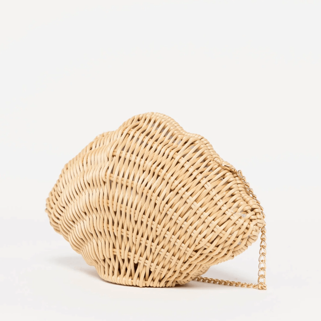 Urban Expressions Aquata Shell Clutch - Urban Expressions