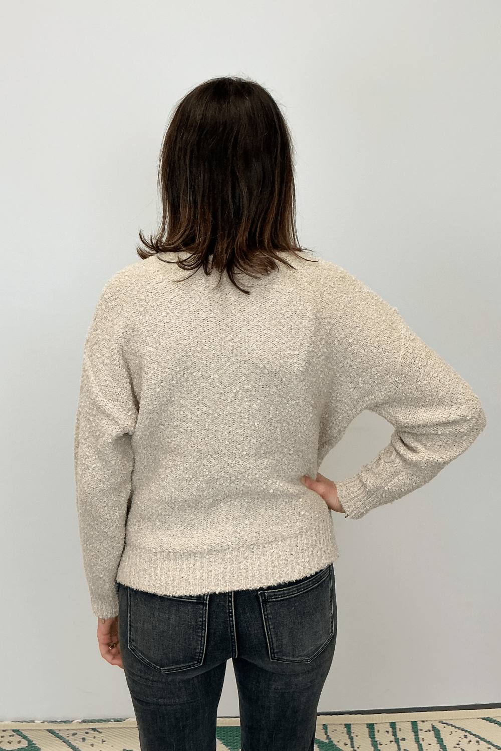 Very Moda Boucle Floral V - Neck Sweater - Khaki - Very Moda