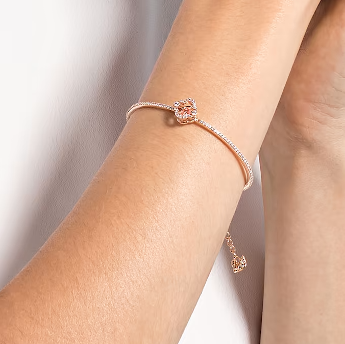 Elsa Peretti® Open Heart Bracelet in Rose Gold, 11 mm | Tiffany & Co.